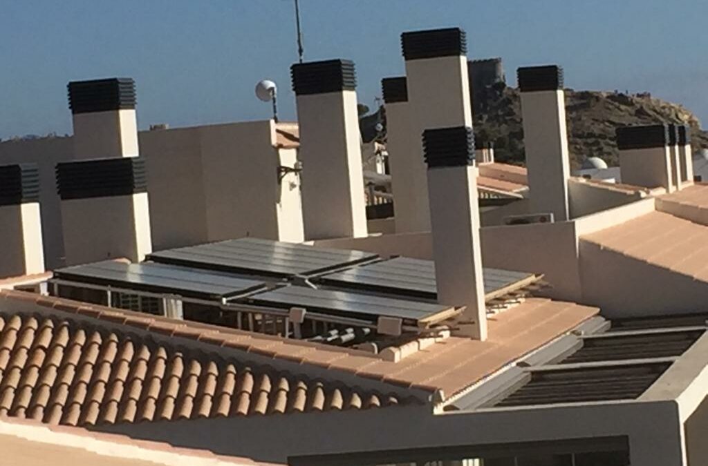 Solar térmica para vivienda multifamiliar en Villajoyosa